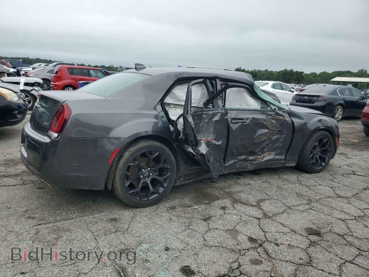 2019 CHRYSLER 300 - VIN: 2C3CCAAG7KH760869 - Фото 3