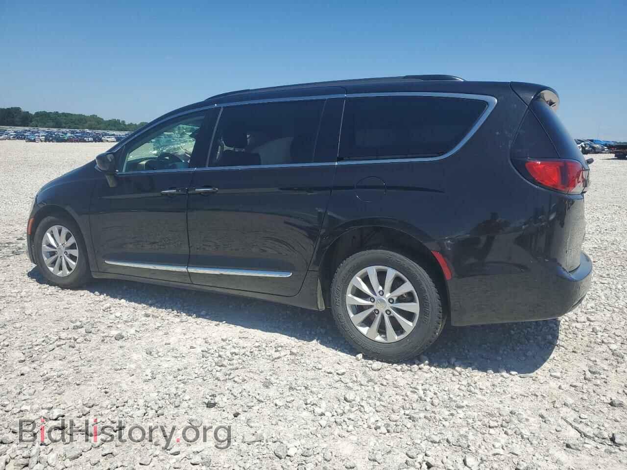 2017 CHRYSLER PACIFICA - VIN: 2C4RC1BG7HR837585 - Photo 2