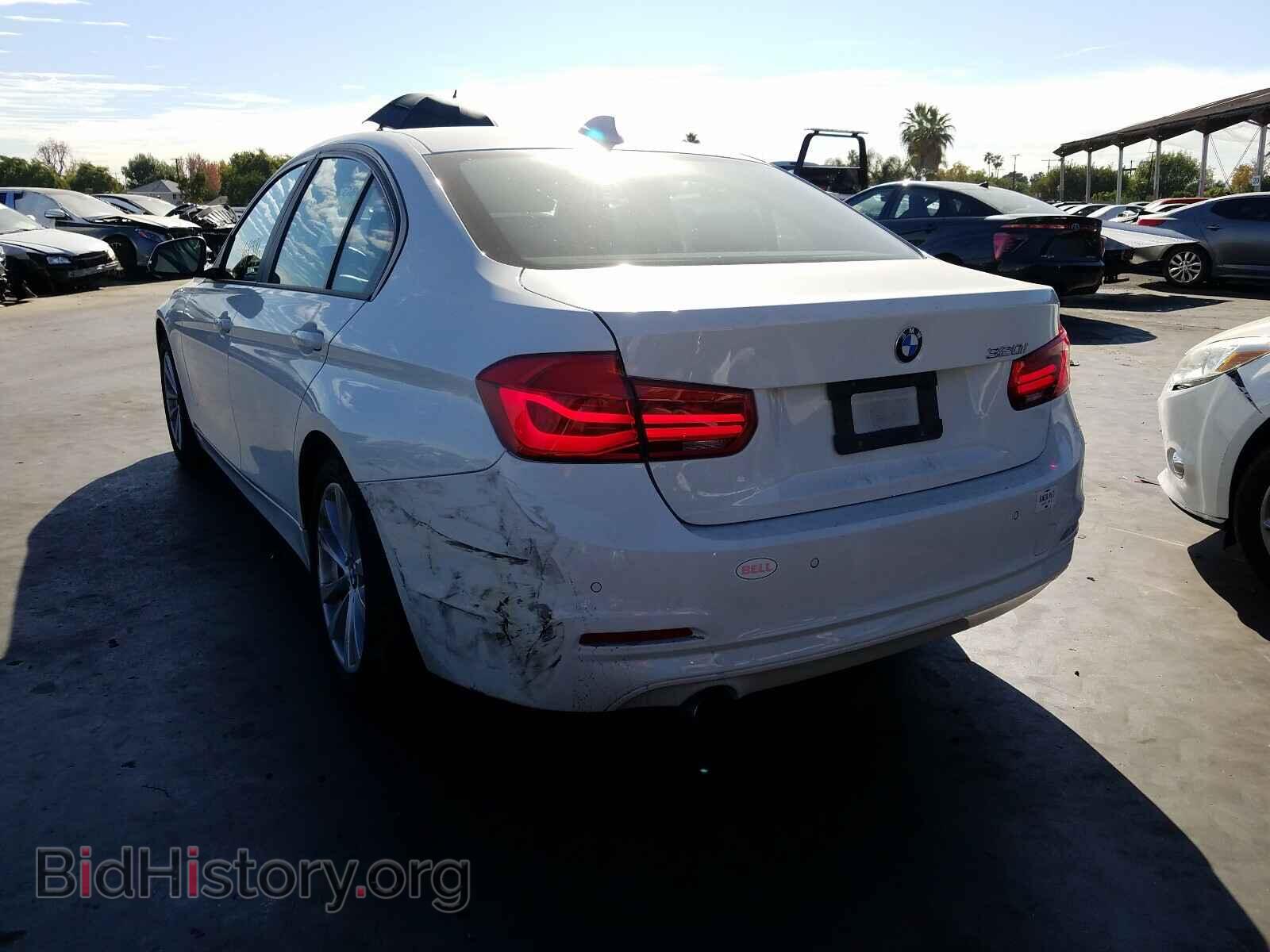 2016 BMW 3 SERIES - VIN: WBA8E1G56GNU12199 - Фото 3