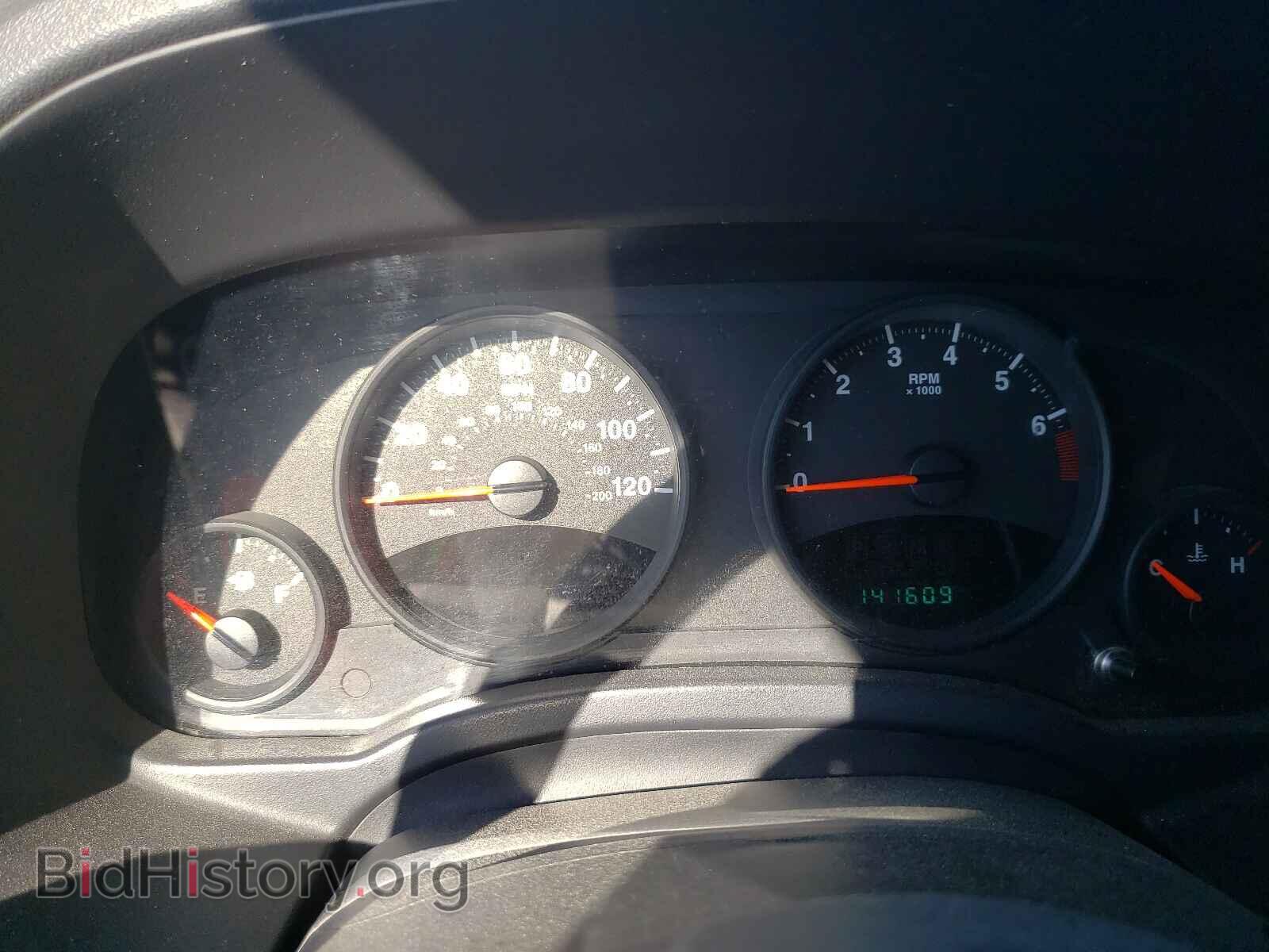 2011 JEEP COMPASS - VIN: 1J4NT1FA2BD171082 - Фото 8