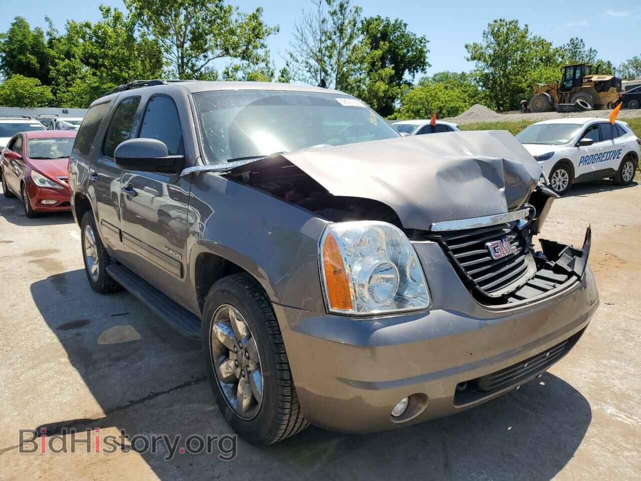 2014 GMC YUKON - VIN: 1GKS1CE03ER213791 - Photo 4