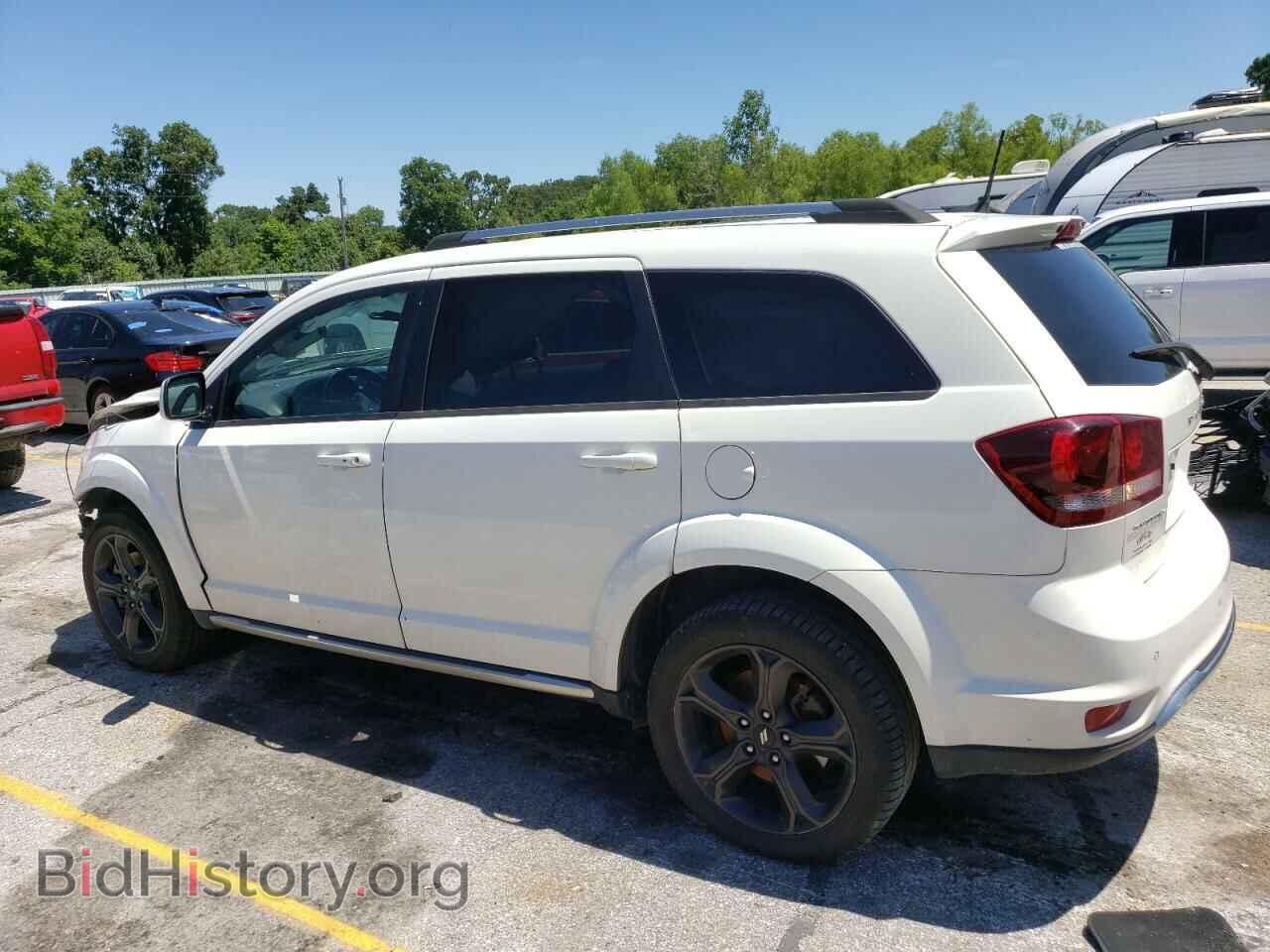 2020 DODGE JOURNEY - VIN: 3C4PDCGB4LT188010 - Фото 2