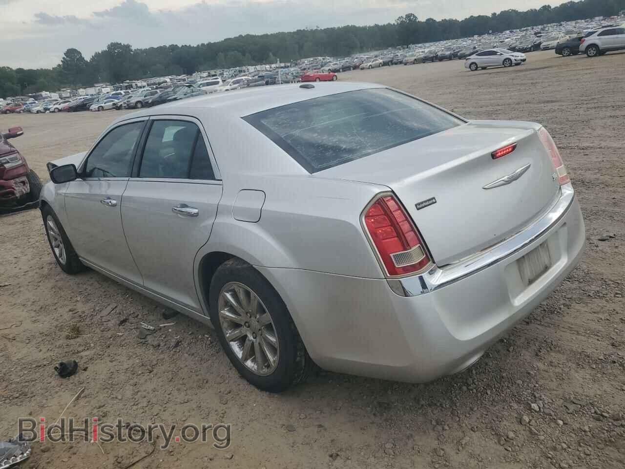 2012 CHRYSLER 300 - VIN: 2C3CCACG6CH265898 - Фото 2