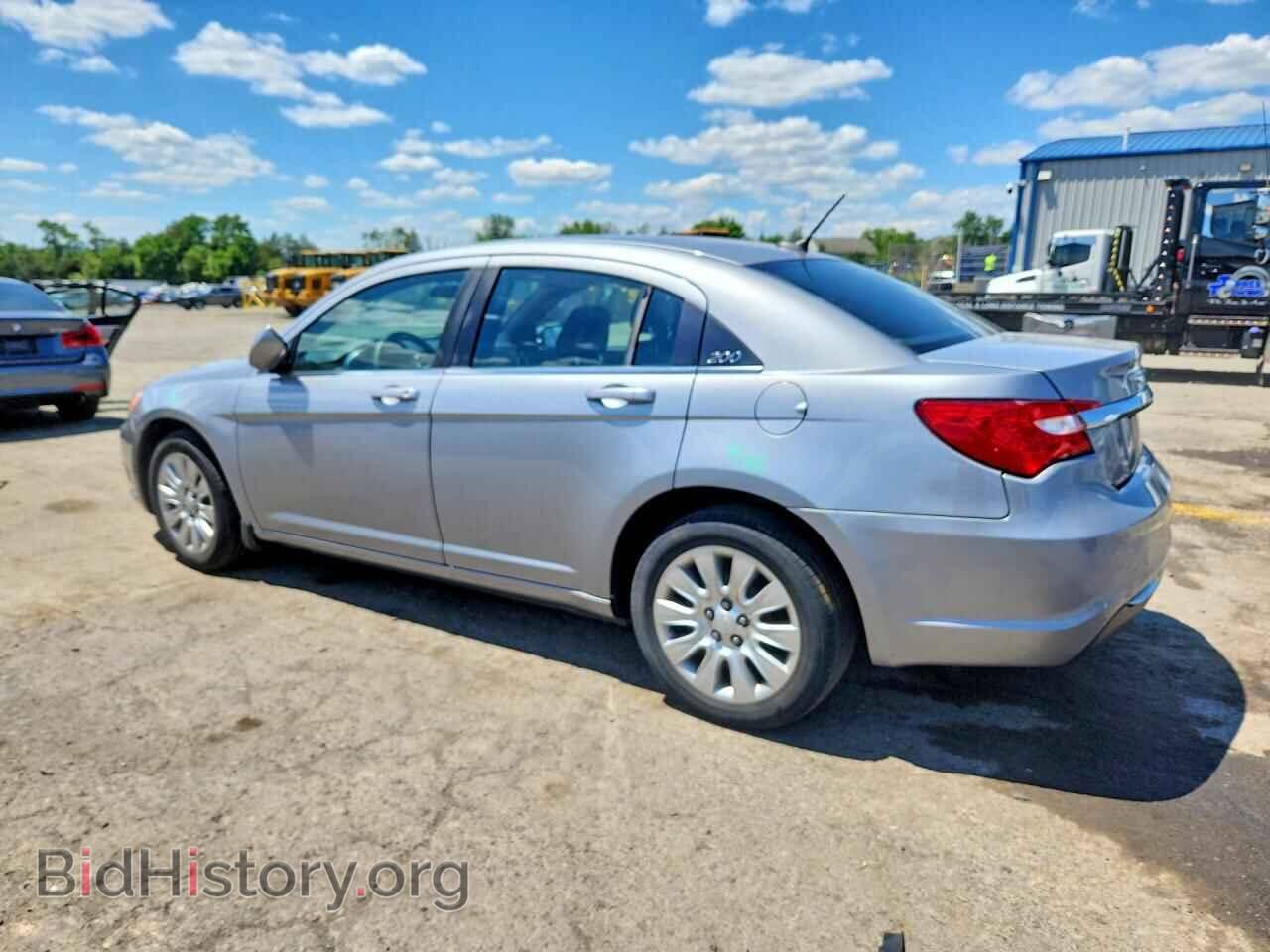 2014 CHRYSLER 200 - VIN: 1C3CCBAB9EN208750 - Photo 2