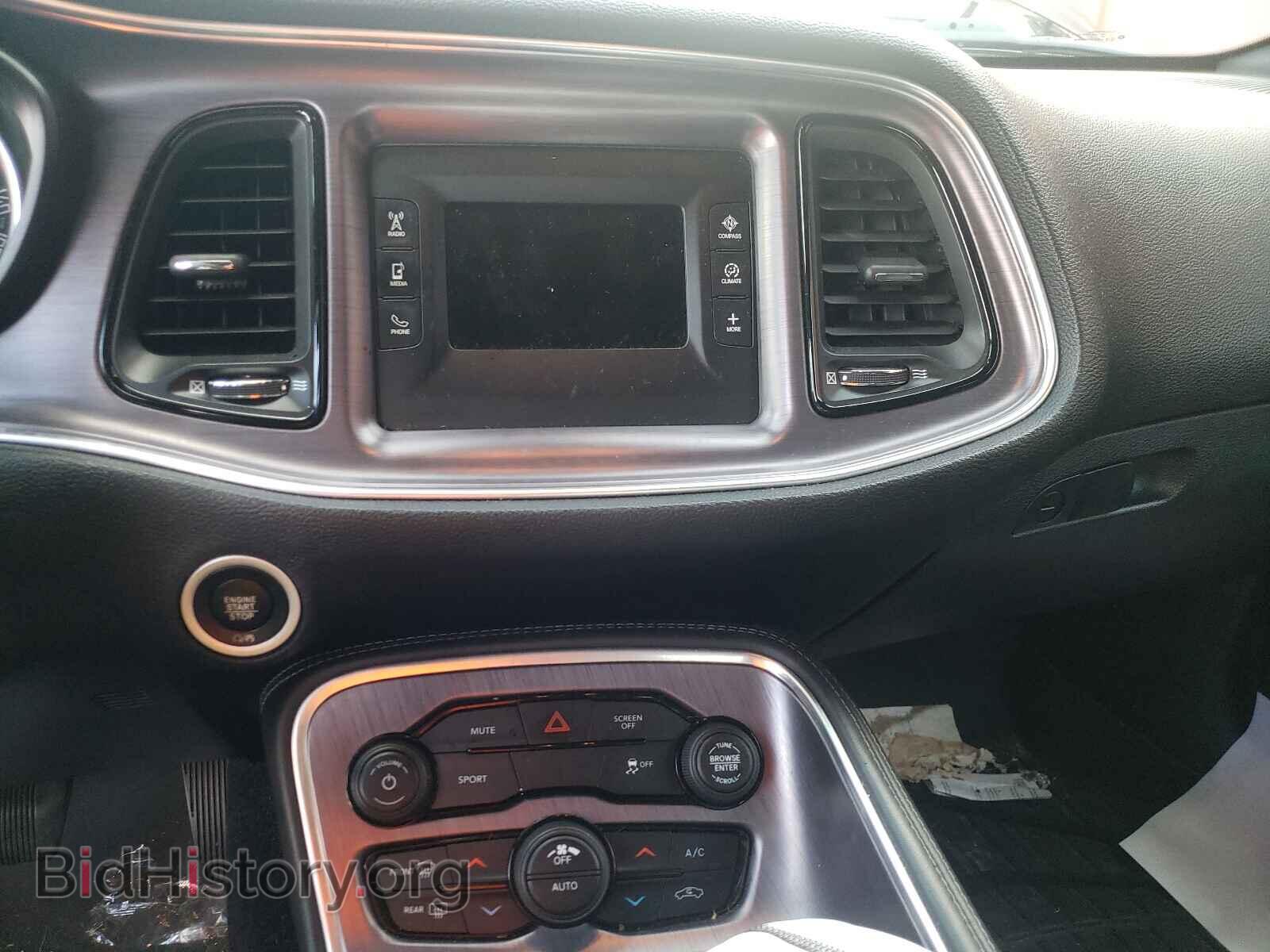 2017 DODGE CHALLENGER - VIN: 2C3CDZAGXHH574120 - Фото 9