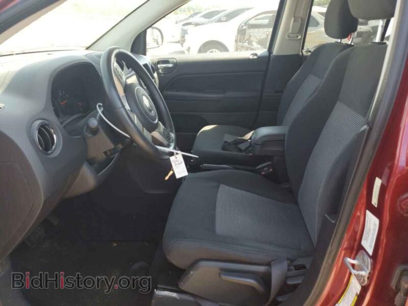 2011 Jeep COMPASS (VIN 1J4NF1FB0BD134547) — photo 7 of 13