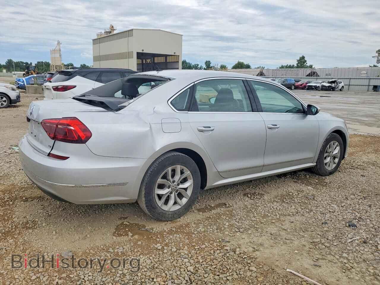 2017 VOLKSWAGEN PASSAT - VIN: 1VWAT7A33HC059399 - Фото 3