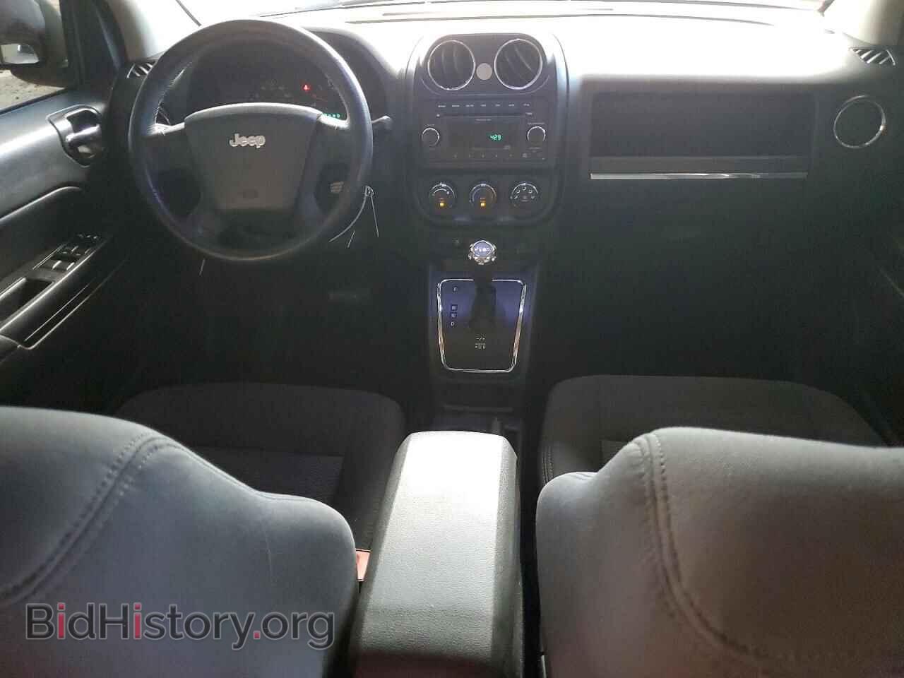 2010 JEEP COMPASS - VIN: 1J4NT4FB8AD600301 - Фото 8