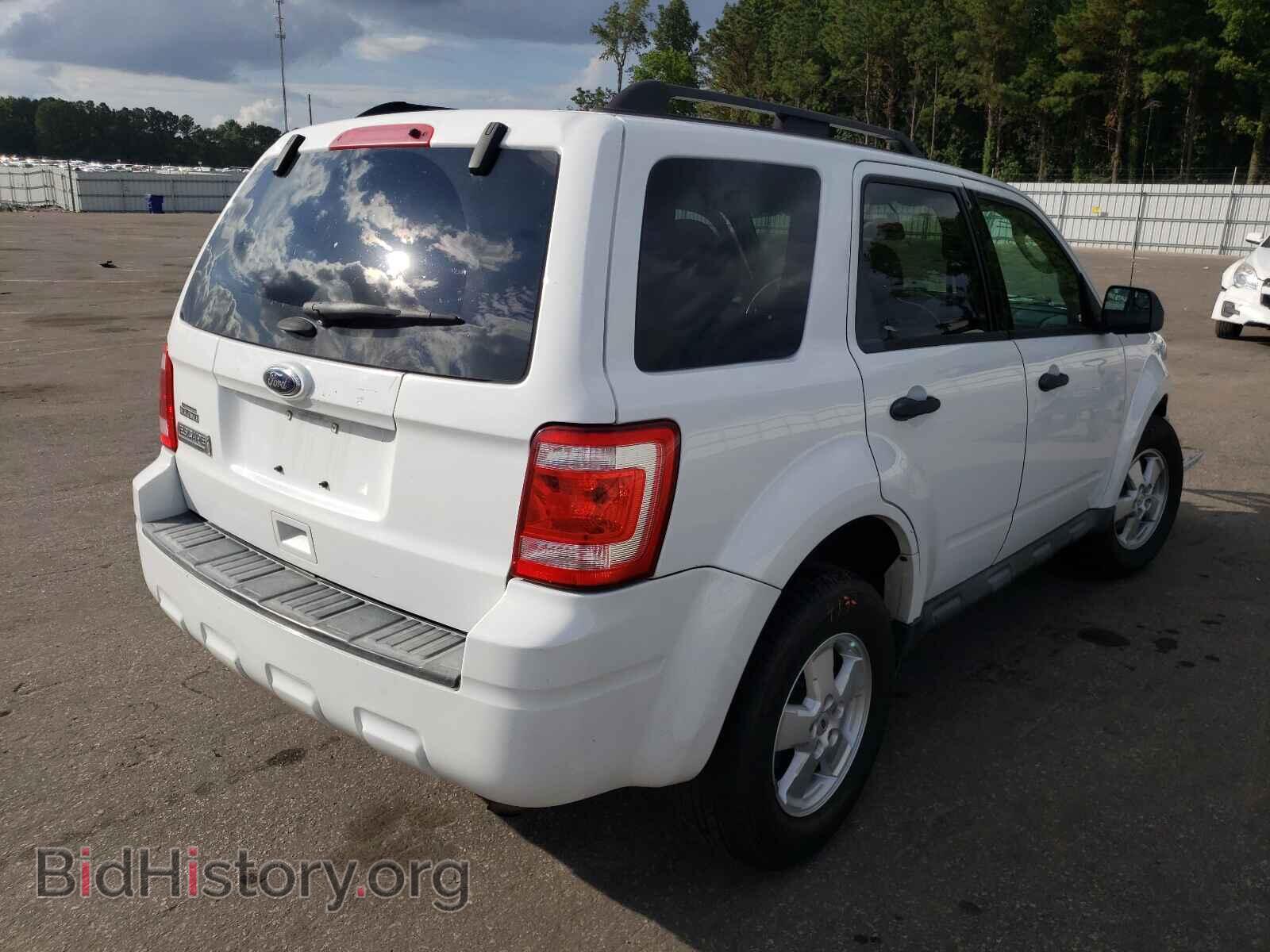2011 FORD ESCAPE - VIN: 1FMCU0D71BKC12871 - Фото 4