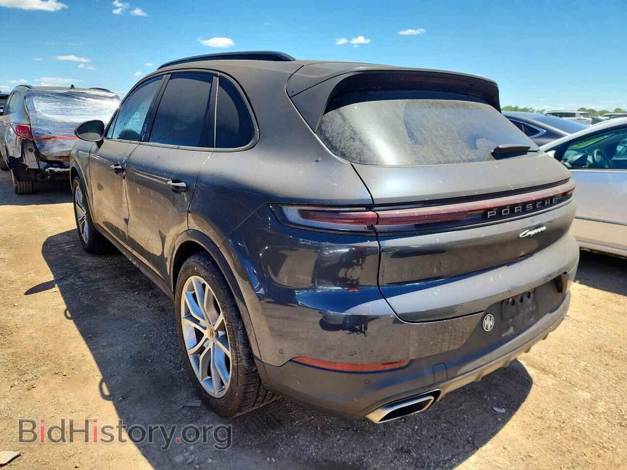 2024 PORSCHE CAYENNE - VIN: WP1AA2AY2RDA06467 - Photo 2