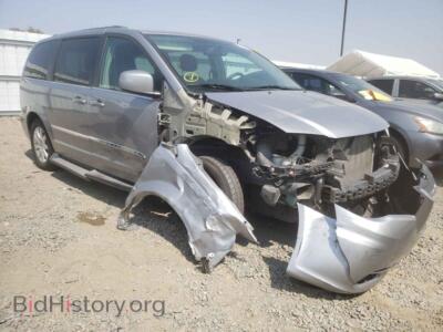 2015 Chrysler MINIVAN Town & COU, серебристый — VIN 2C4RC1BG5FR538657, Copart