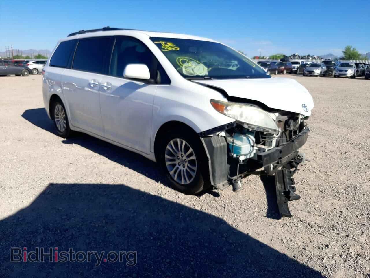 Фотография 5TDYK3DC7CS240747 - TOYOTA SIENNA 2012