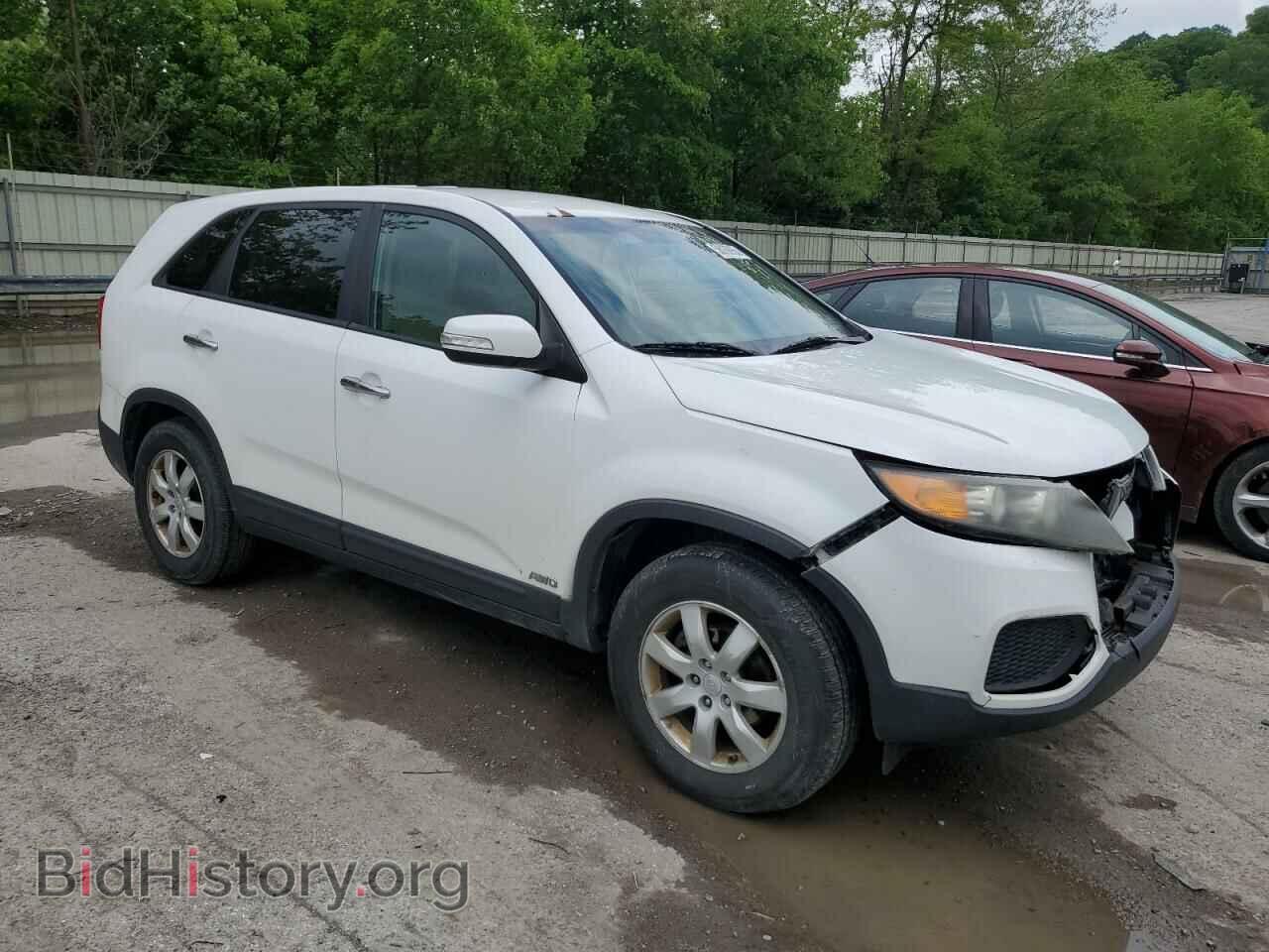 2011 KIA SORENTO - VIN: 5XYKTCA14BG008298 - Фото 4