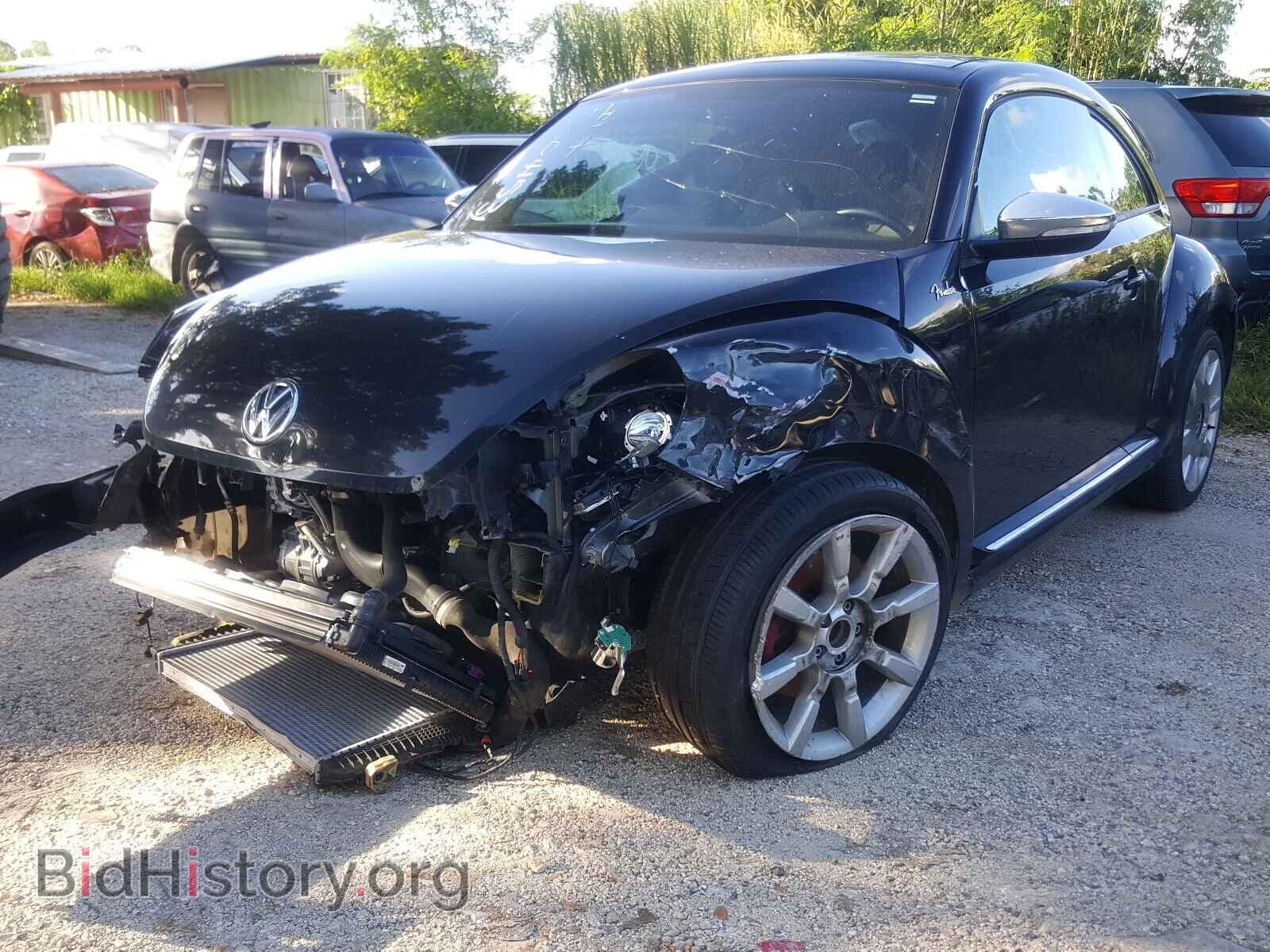2013 VOLKSWAGEN BEETLE - VIN: 3VWVS7AT9DM685875 - Фото 2