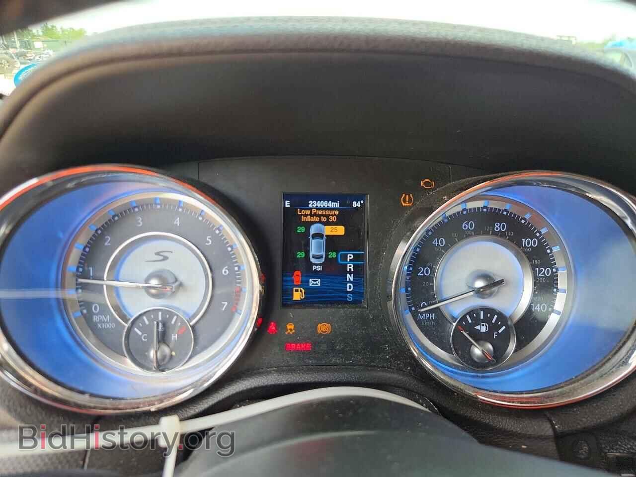 2014 CHRYSLER 300 - VIN: 2C3CCAGG1EH263716 - Photo 9