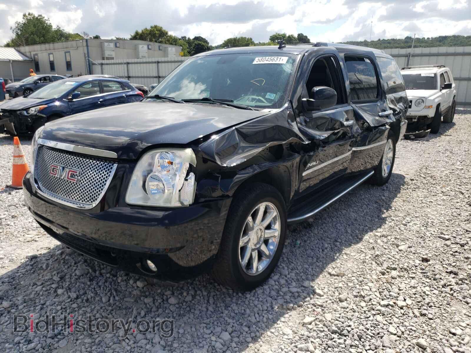 2011 GMC YUKON - VIN: 1GKS2MEF8BR181276 - Фото 2