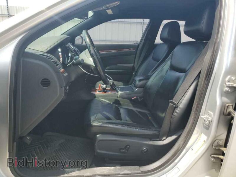 2012 Chrysler 300 (VIN 2C3CCACGXCH208118) — фото 7 из 12