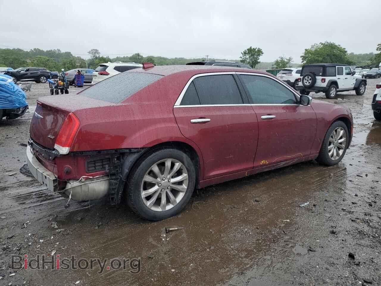 2018 CHRYSLER 300 - VIN: 2C3CCAKG4JH137738 - Фото 3