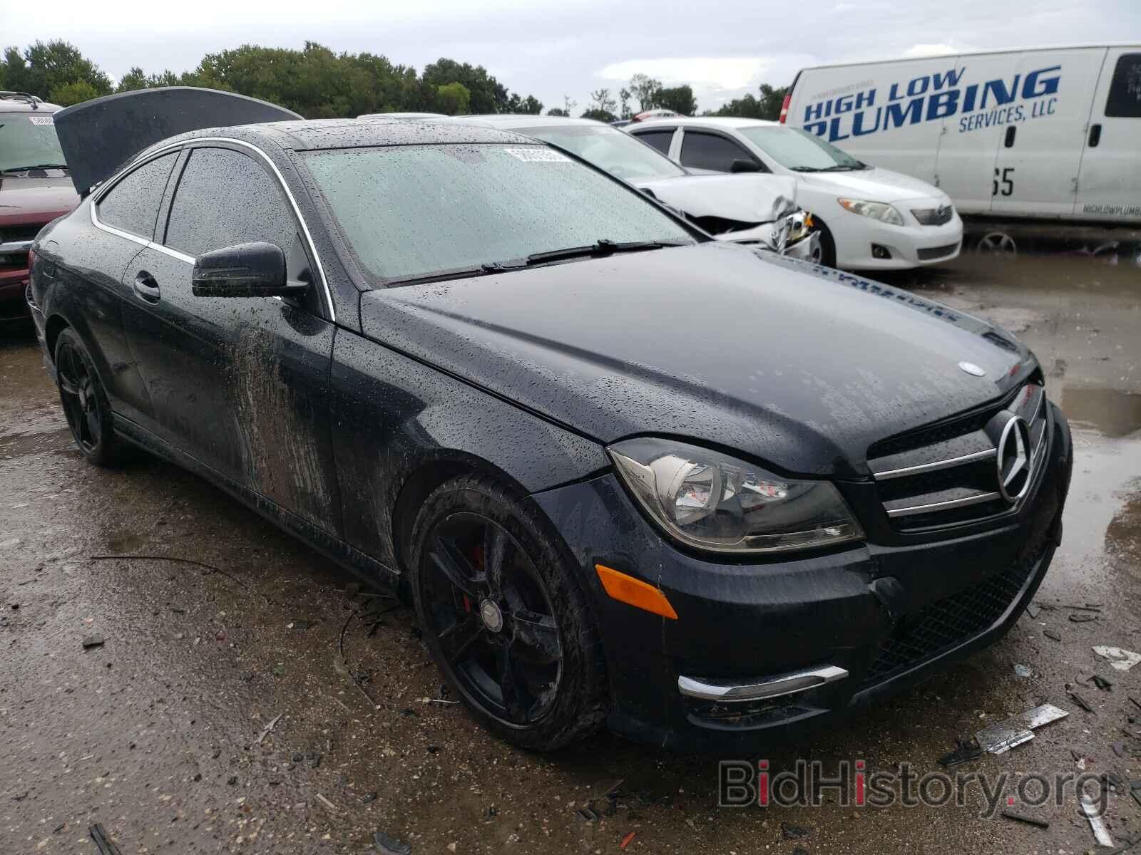 Photo WDDGJ4HB6CF777475 - MERCEDES-BENZ C-CLASS 2012