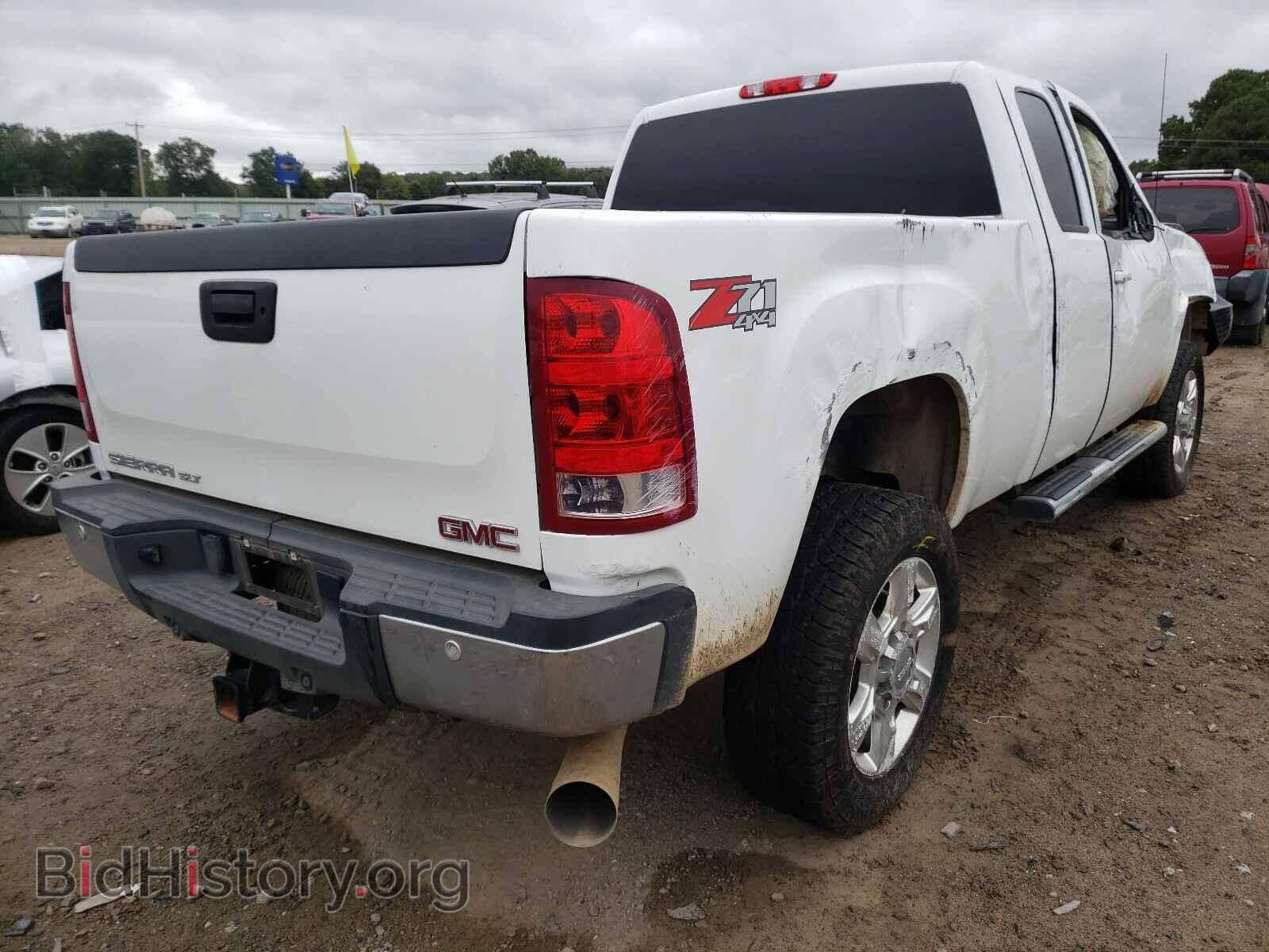 2012 GMC SIERRA - VIN: 1GT221E81CZ106447 - Фото 4