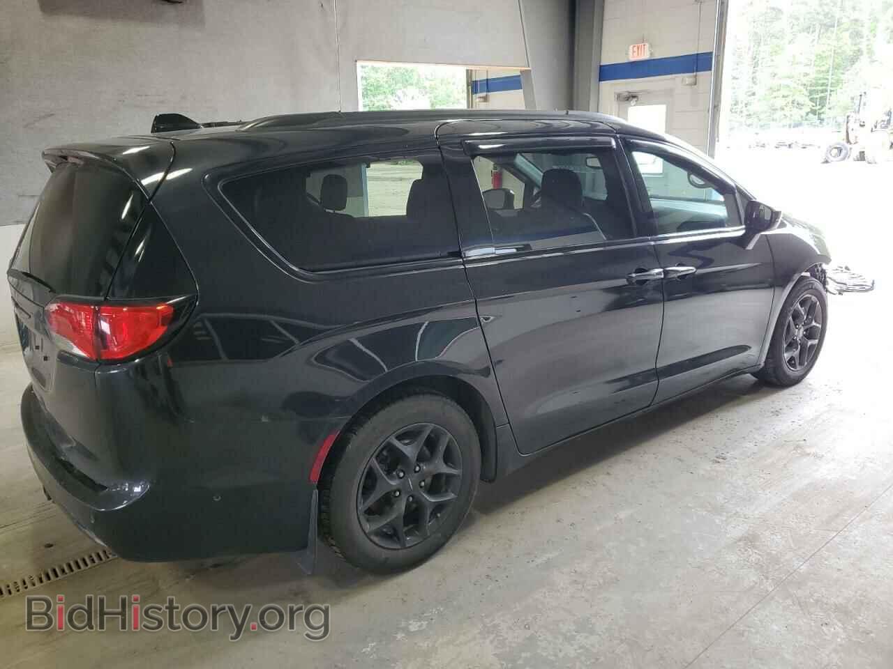 2019 CHRYSLER PACIFICA - VIN: 2C4RC1EG5KR668041 - Фото 3