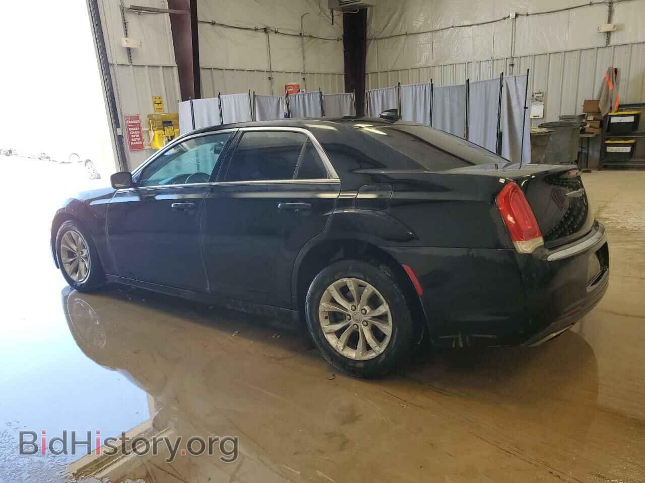 2019 CHRYSLER 300 - VIN: 2C3CCAAG6KH501032 - Фото 2