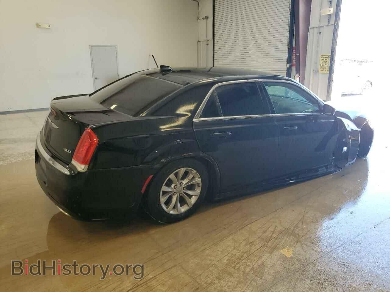 2019 CHRYSLER 300 - VIN: 2C3CCAAG6KH501032 - Фото 3