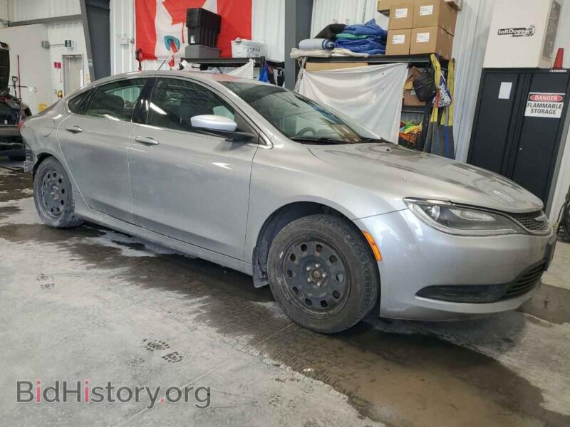 2016 Chrysler 200 (VIN 1C3CCCFB2GN153740) — фото 4 из 12