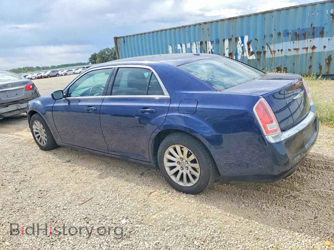 2014 CHRYSLER 300 - VIN: 2C3CCAAG0EH200065 - Photo 2