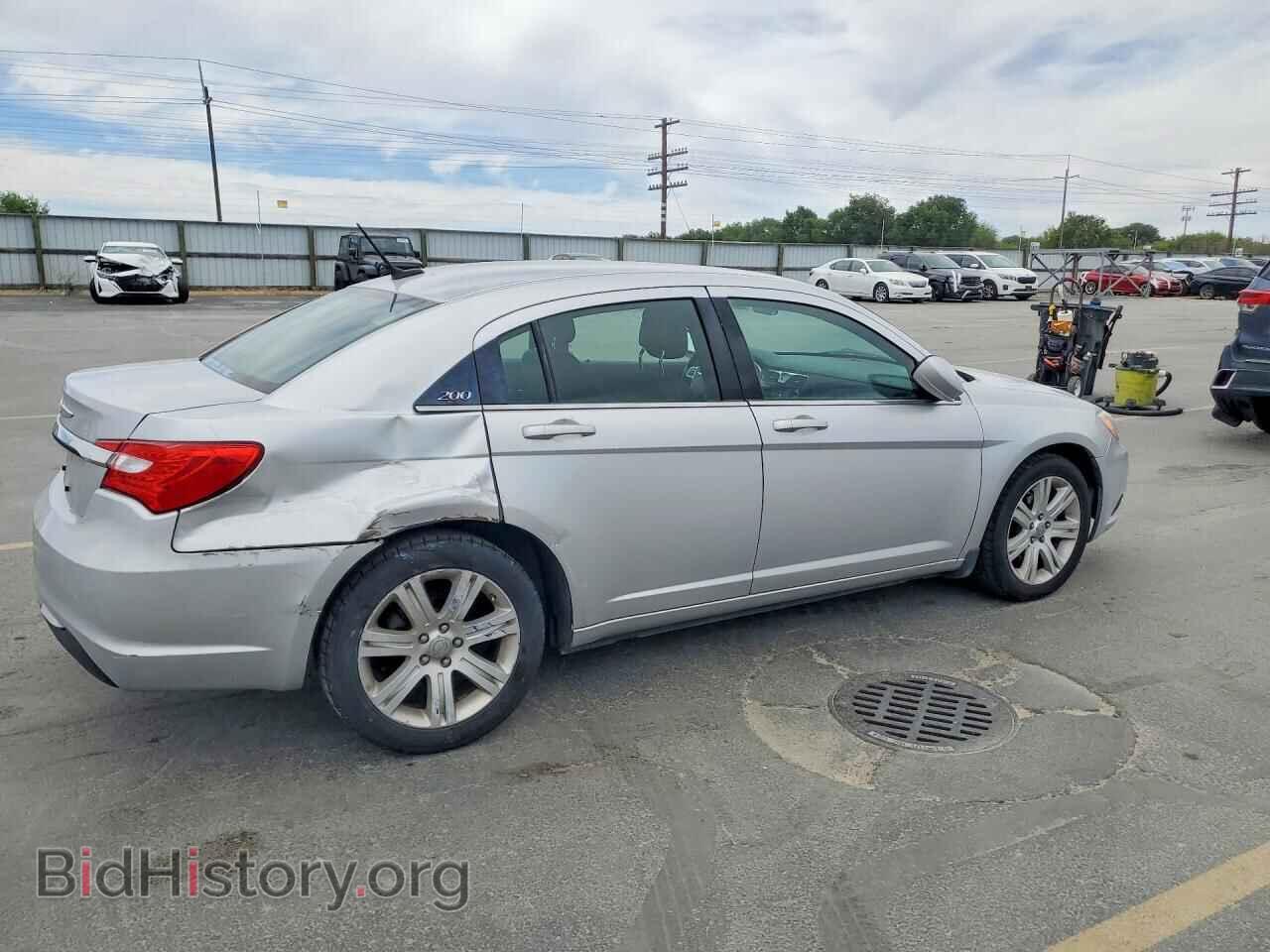2011 CHRYSLER 200 - VIN: 1C3BC1FB3BN626389 - Photo 3