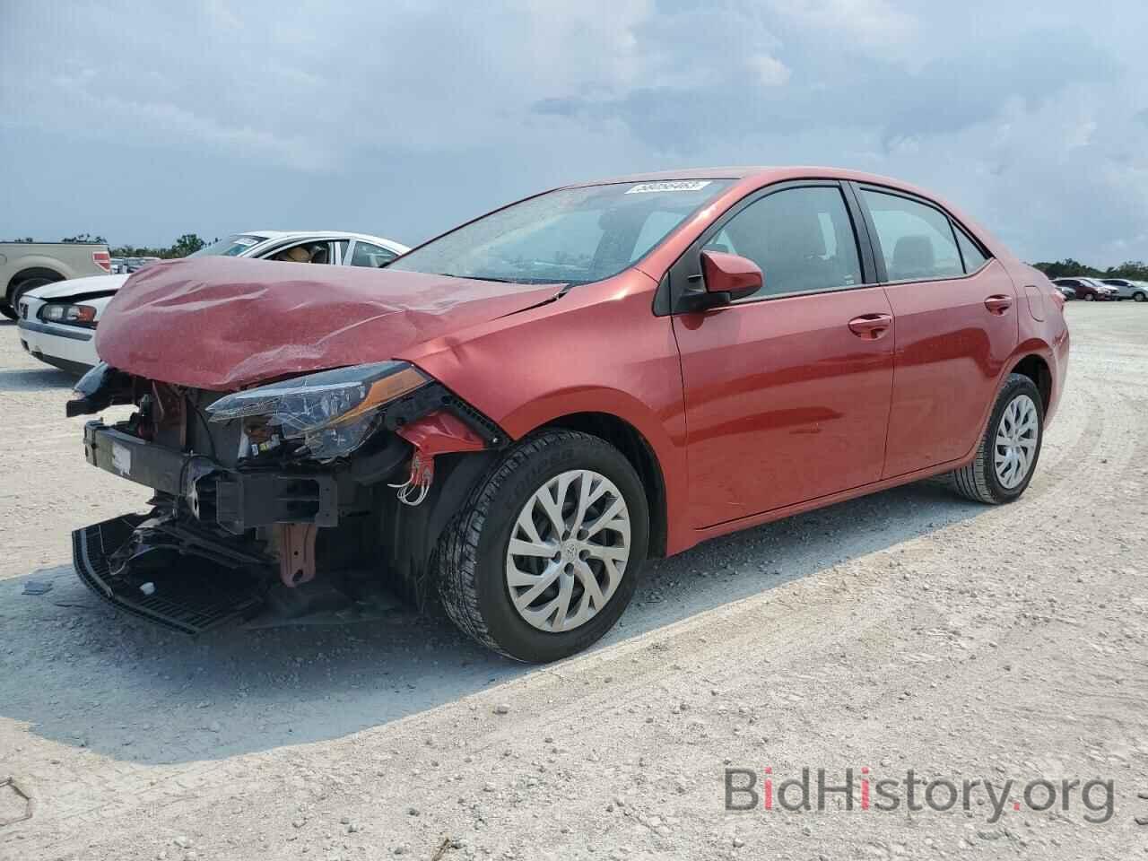 Photo 5YFBURHE8JP844425 - TOYOTA COROLLA 2018