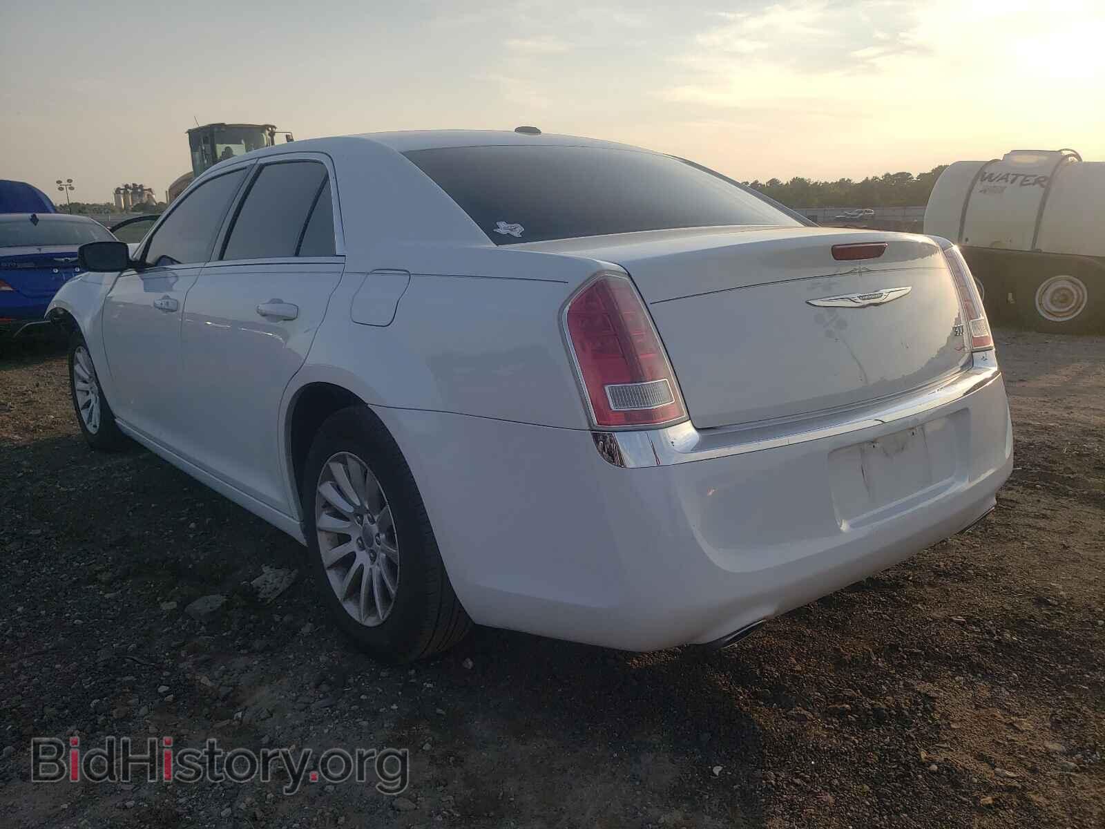 2014 CHRYSLER 300 - VIN: 2C3CCAAG2EH143142 - Фото 3