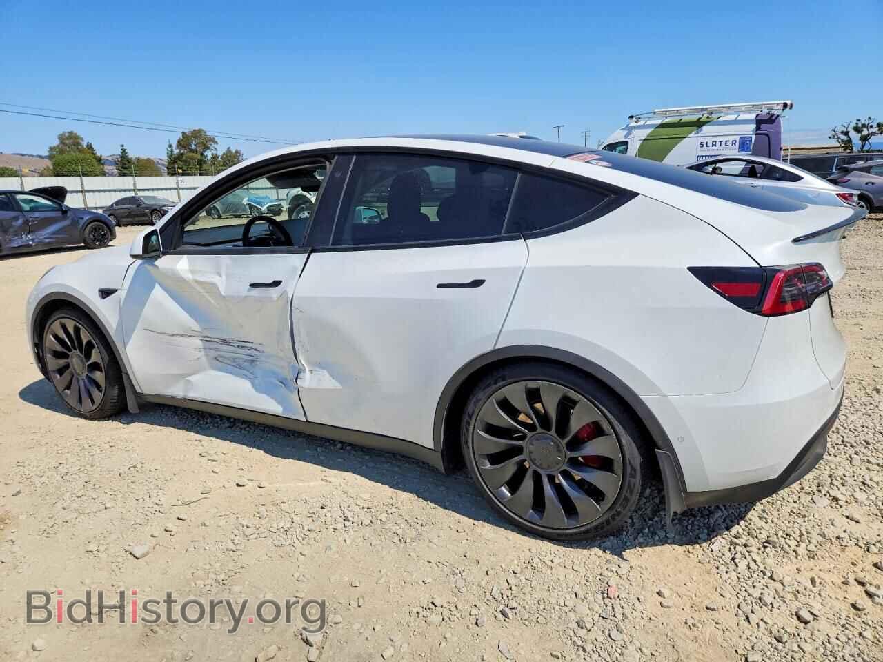 2021 TESLA MODEL Y - VIN: 5YJYGDEF8MF216527 - Фото 2