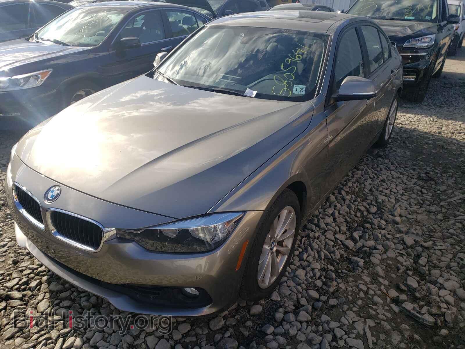 2016 BMW 3 SERIES - VIN: WBA8E5G56GNU19306 - Фото 2