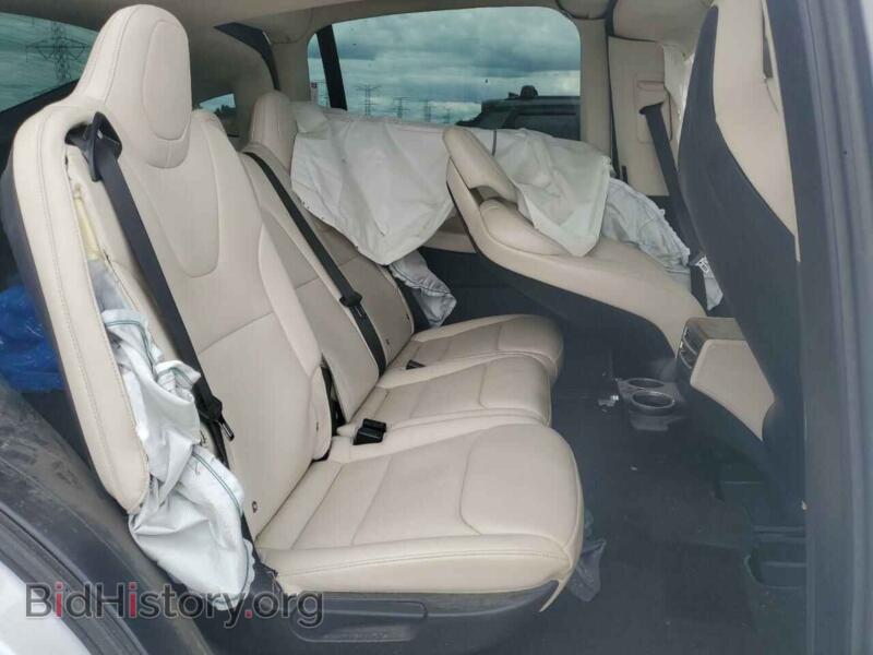 2017 Tesla MODEL X (VIN 5YJXCDE26HF072583) — photo 10 of 13