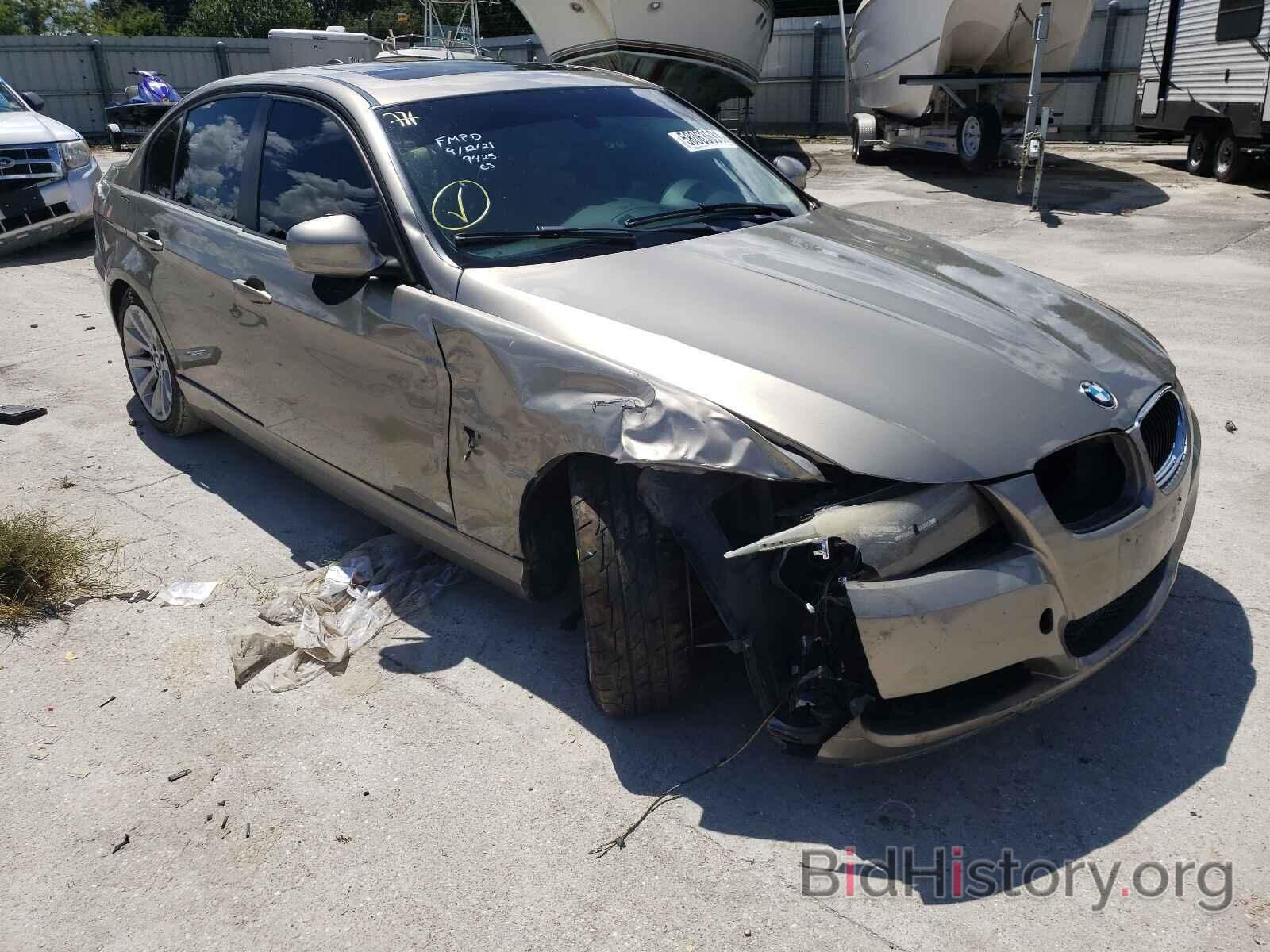 Photo WBAPH7C51BE683630 - BMW 3 SERIES 2011