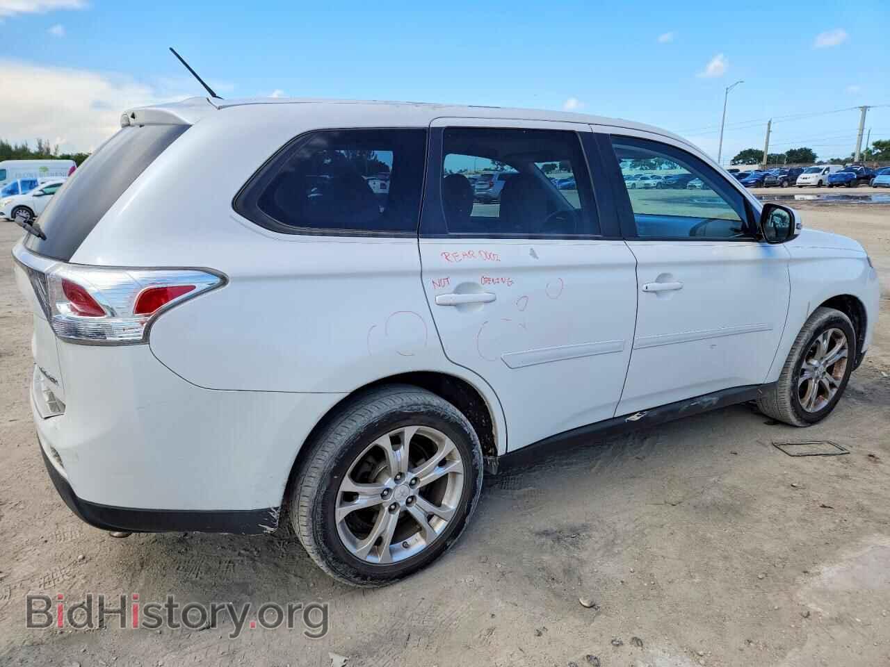 2014 MITSUBISHI OUTLANDER - VIN: JA4AD3A33EZ015852 - Photo 3