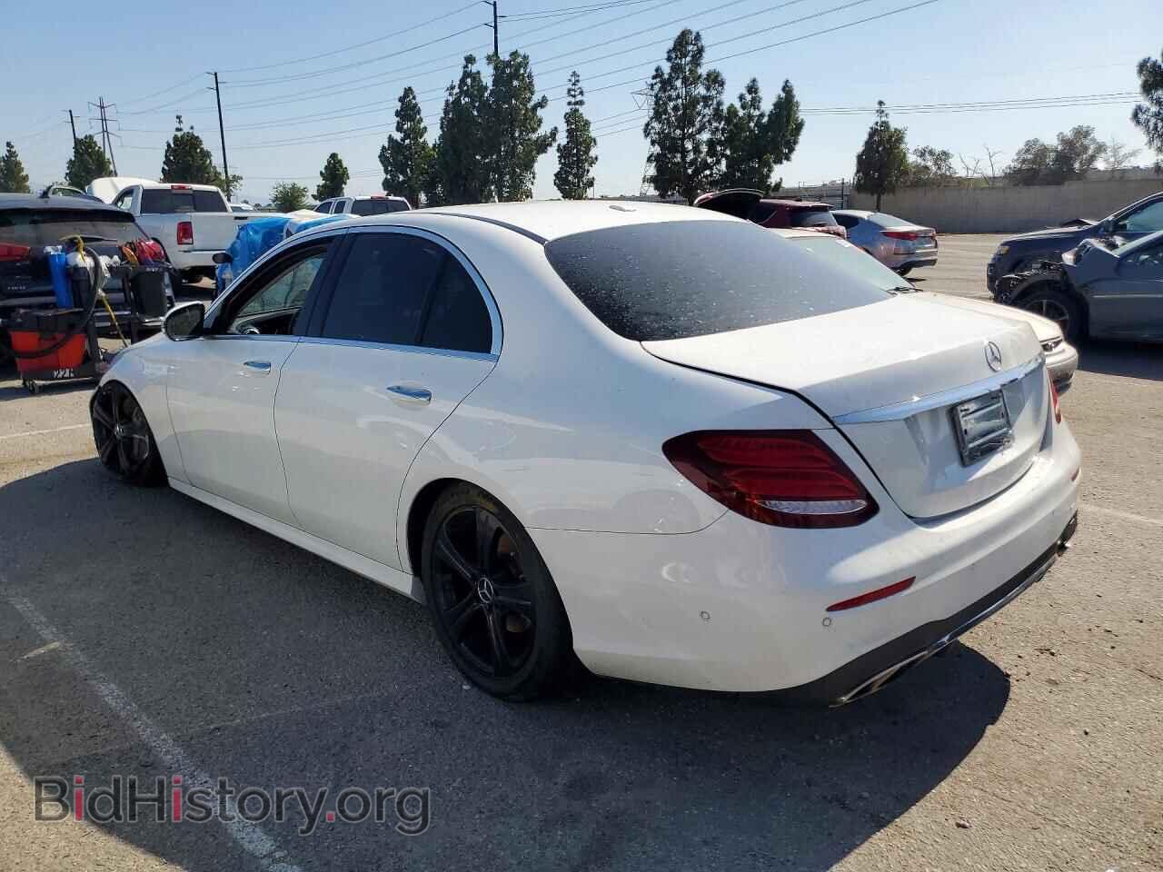 2017 MERCEDES-BENZ E-CLASS - VIN: WDDZF4JB4HA094389 - Фото 2
