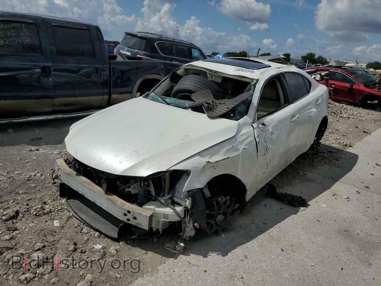 Photo JTHBF5C28B5148676 - LEXUS IS 2011