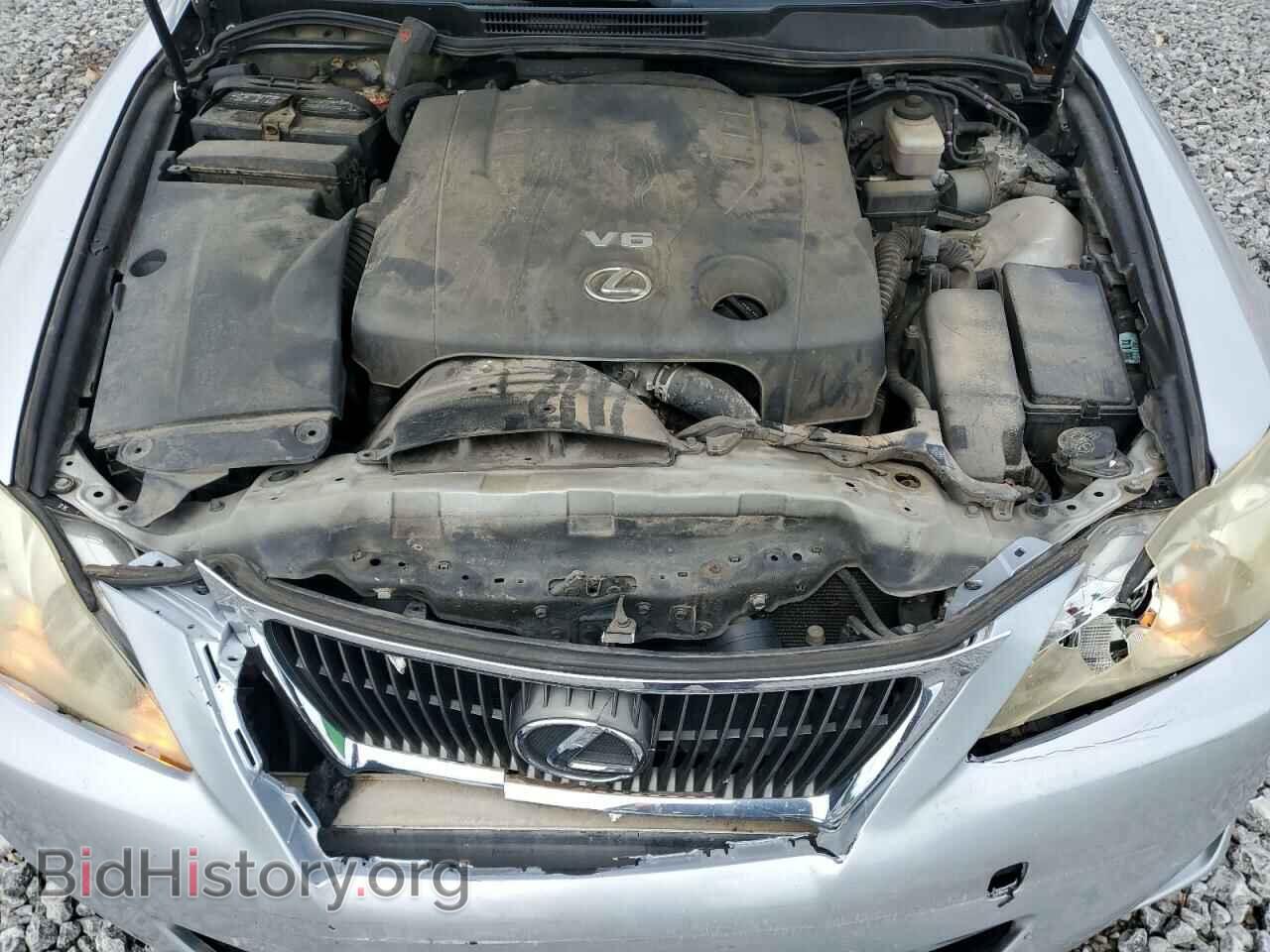 2011 LEXUS IS - VIN: JTHBF5C21B2101300 - Photo 11