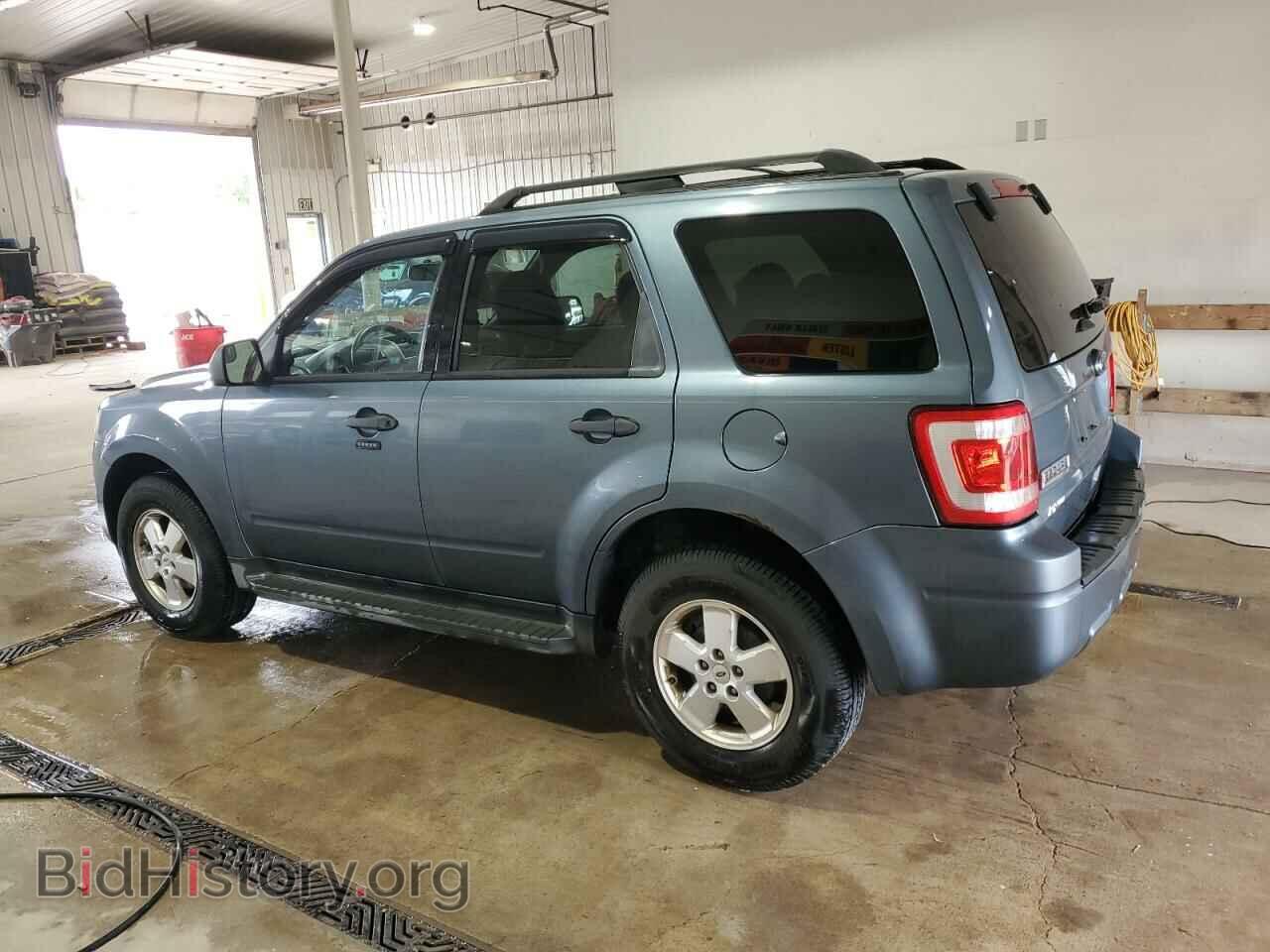 2011 FORD ESCAPE - VIN: 1FMCU9DG1BKB00981 - Фото 2