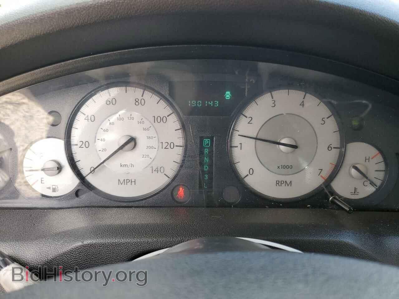 2010 CHRYSLER 300 - VIN: 2C3CA5CV1AH225253 - Фото 9