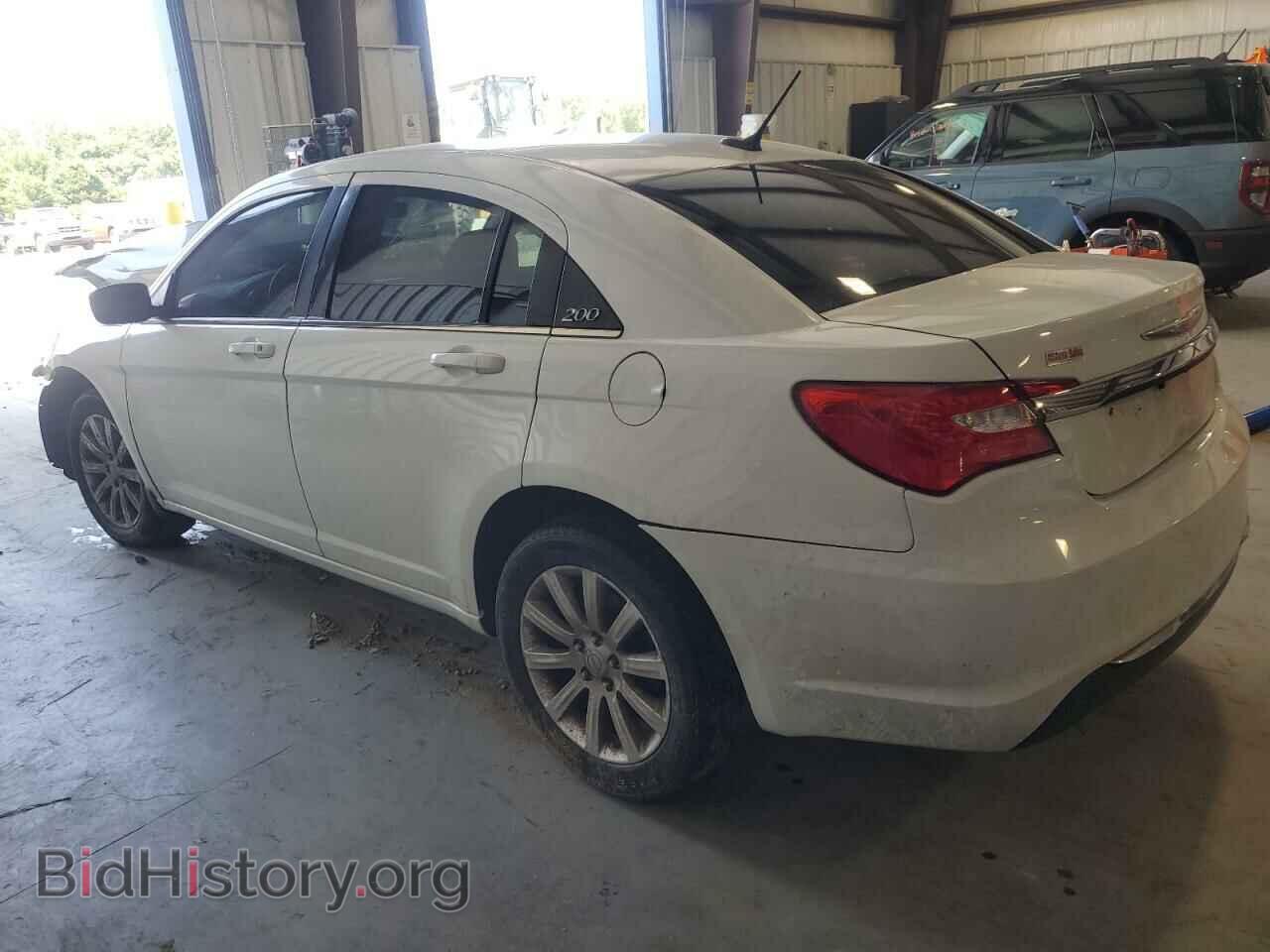 2012 CHRYSLER 200 - VIN: 1C3CCBBB0CN300079 - Фото 2