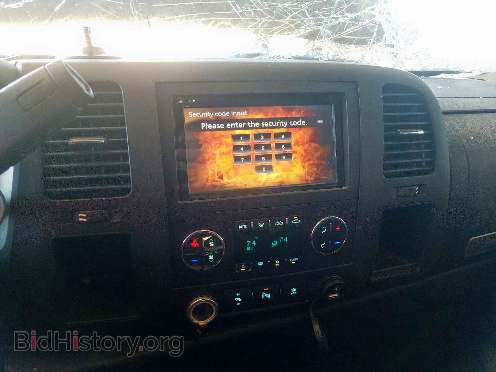 2011 CHEVROLET SILVERADO - VIN: 1GCRCSE07BZ372582 - Фото 9