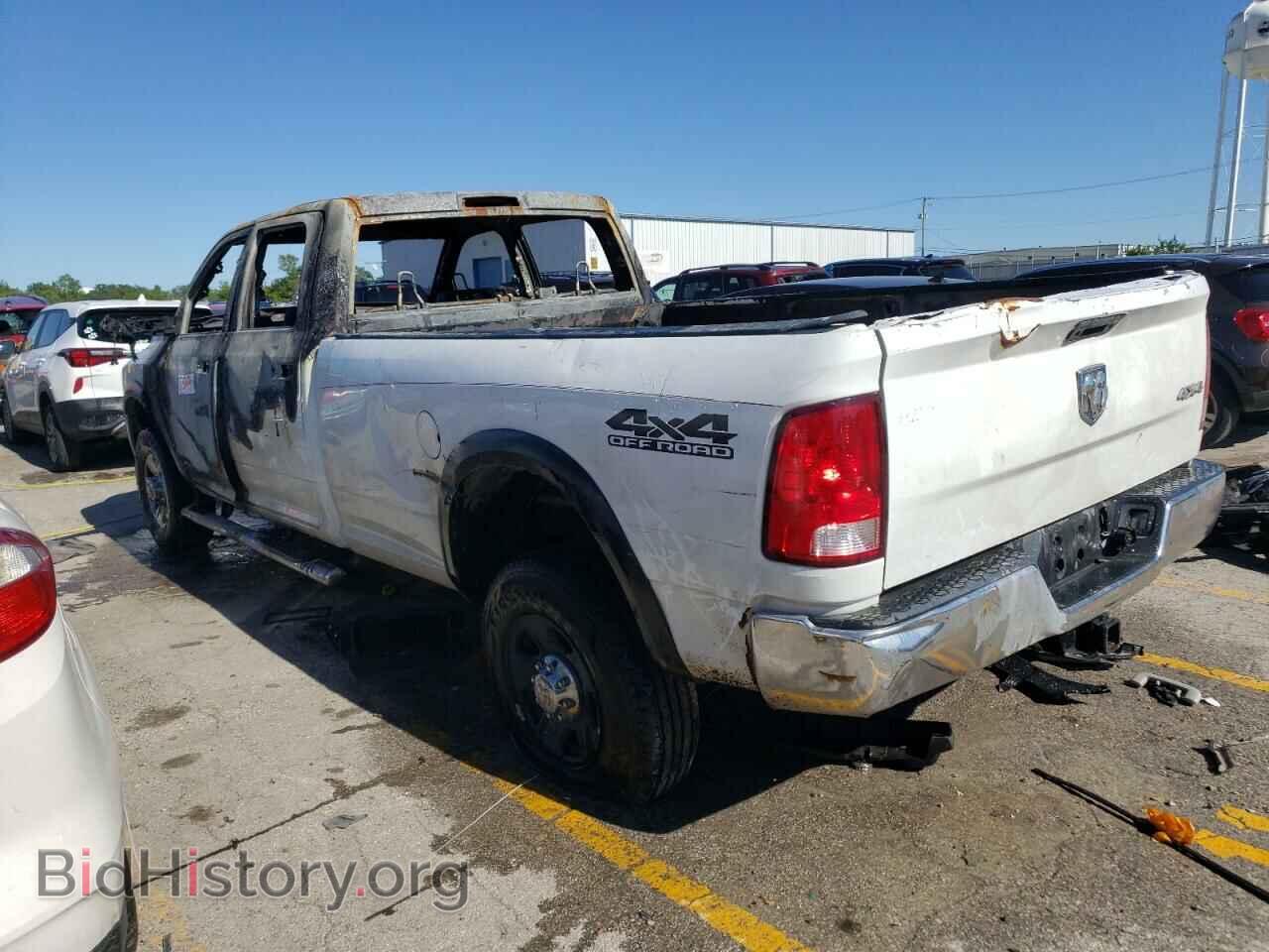 2017 RAM All Models - VIN: 3C6UR5HJ9HG719988 - Фото 2