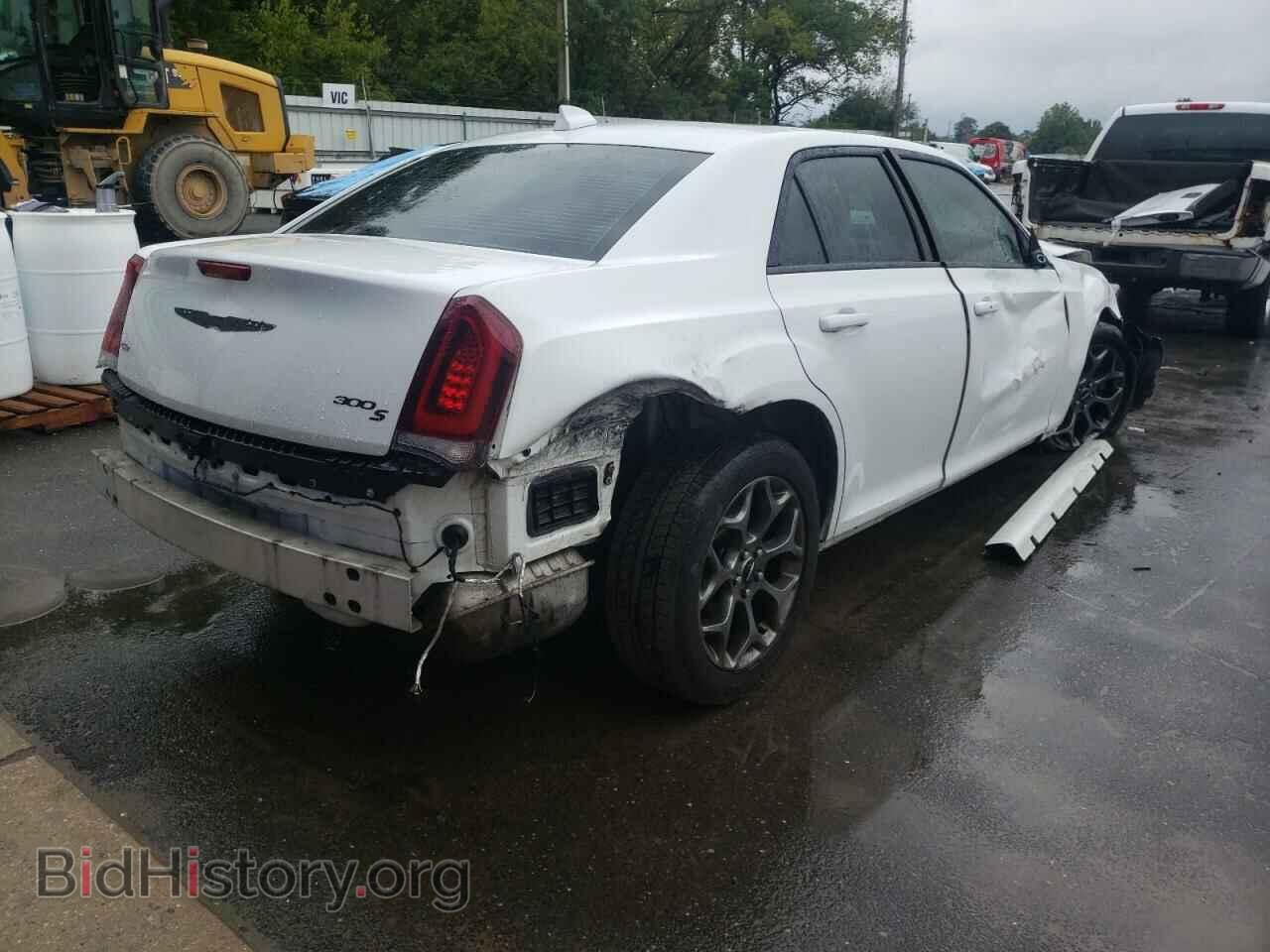 2016 CHRYSLER 300 - VIN: 2C3CCAGG3GH244331 - Фото 4