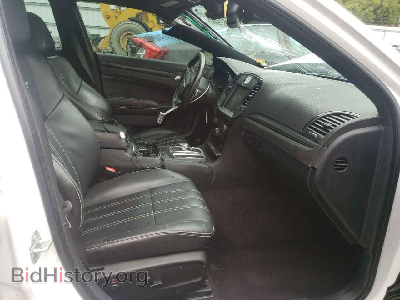 2016 CHRYSLER 300 - VIN: 2C3CCAGG3GH244331 - Фото 5