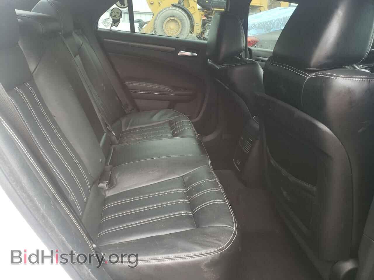 2016 CHRYSLER 300 - VIN: 2C3CCAGG3GH244331 - Фото 6