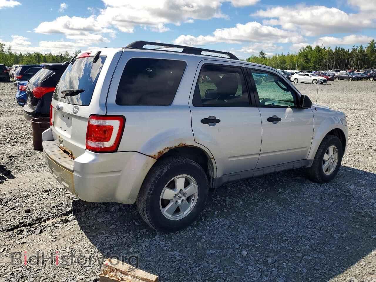 2011 FORD ESCAPE - VIN: 1FMCU0D76BKC00618 - Фото 3