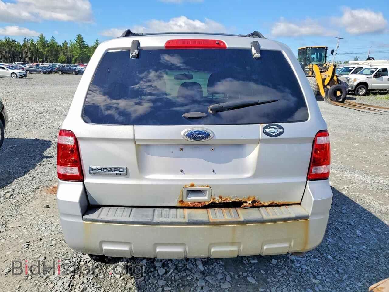 2011 FORD ESCAPE - VIN: 1FMCU0D76BKC00618 - Фото 6